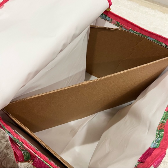 Lilly Pulitzer Beach Cooler - Picture 8 of 11